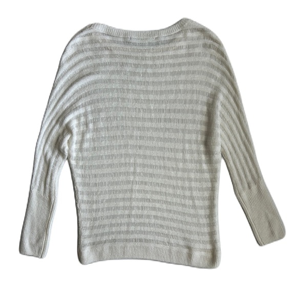 One Grey Day Revolve Women’s Ivory Loose Knit Long Sleeve Sweater Top Small - Picture 2 of 10